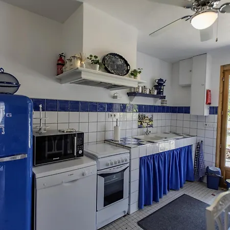 Cabirat 펜션 *